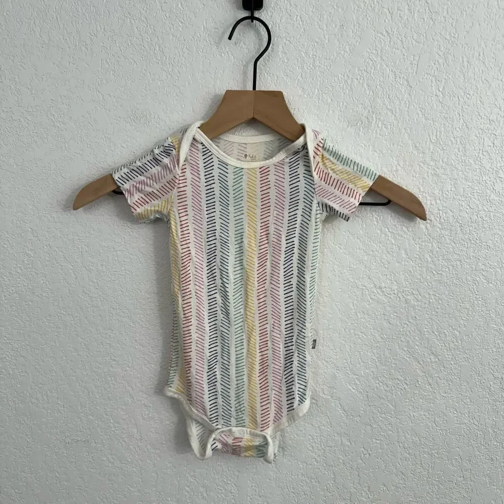 Kyte Baby Round Neck Short Sleeve Bodysuit Striped Rainbow Herringbone 18-24M